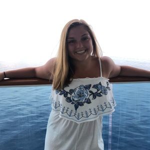 Meet your Posher, Abby